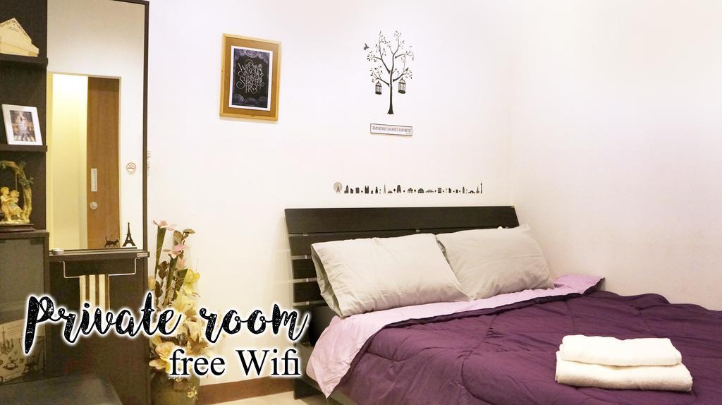 Wake Up Hostel Bangkok Exterior foto